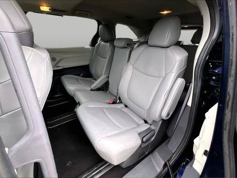 Certified 2024 Toyota Sienna XLE FWD image 20