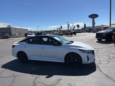 Used 2024 Nissan Sentra SR FWD image 3