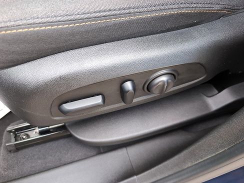 Used 2019 Chevrolet Equinox LT image 15