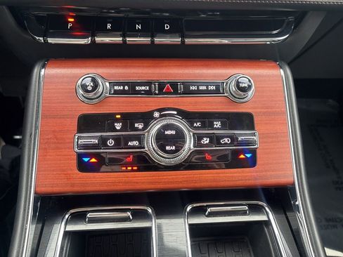 Used 2024 Lincoln Aviator Reserve image 28