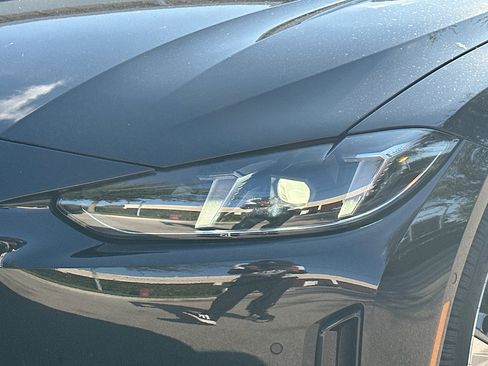 Used 2025 BMW i4 eDrive40 w/ M Sport Package image 36