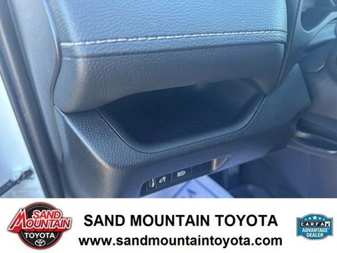 Used 2021 Toyota RAV4 XLE image 15