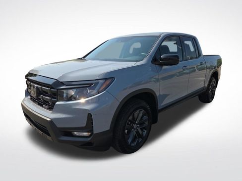 Used 2025 Honda Ridgeline Sport image 9