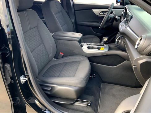 Used 2022 Chevrolet Blazer LT image 8