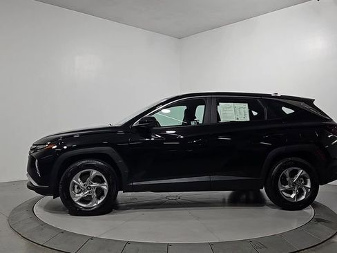 Used 2024 Hyundai Tucson SE image 2