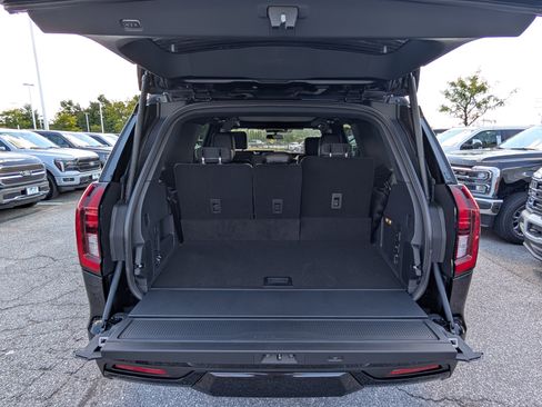 New 2025 Ford Expedition Tremor image 8