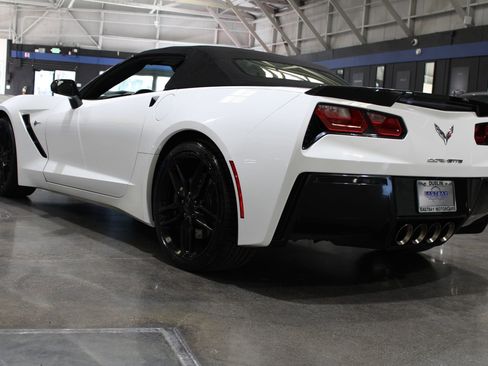 Used 2015 Chevrolet Corvette Stingray Convertible w/ 2LT Preferred Equipment Group image 10