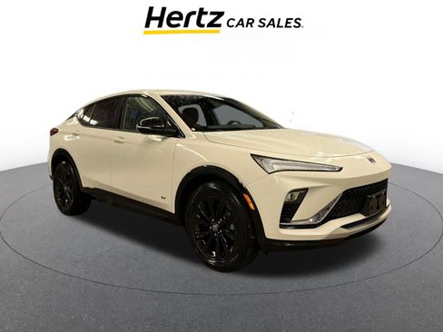 Used 2025 Buick Envista Sport Touring image 1