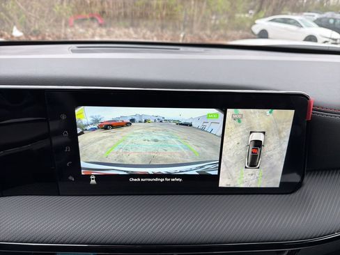Used 2025 Nissan Kicks SR FWD image 21