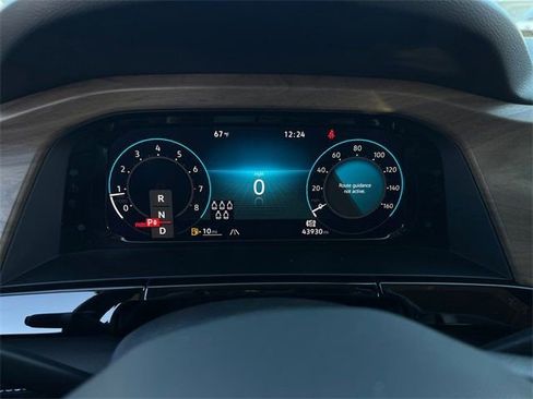 Used 2024 Volkswagen Atlas SE image 12