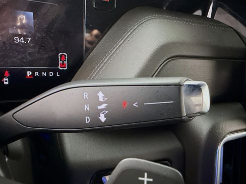 Used 2025 GMC Yukon Denali AWD/4WD image 23