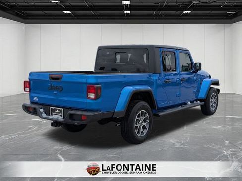 New 2025 Jeep Gladiator Sport image 5