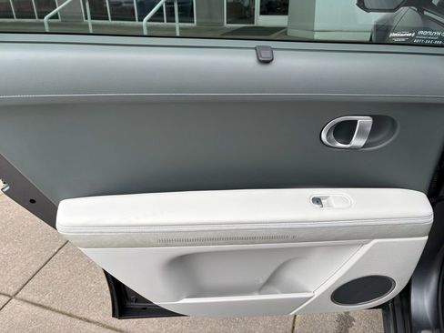Used 2023 Hyundai Ioniq 5 Limited image 12