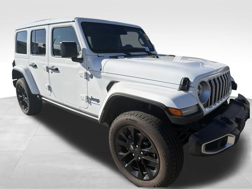 Used 2025 Jeep Wrangler Unlimited Sahara w/ Safety Group AWD/4WD image 21