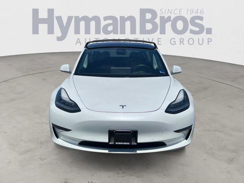 Used 2020 Tesla Model 3 Standard Range Plus RWD image 9