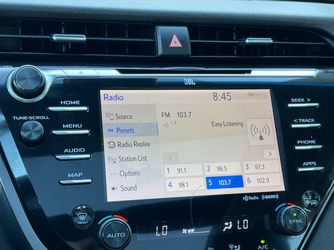 Used 2019 Toyota Camry XLE w/ Driver Assist Package FWD image 16