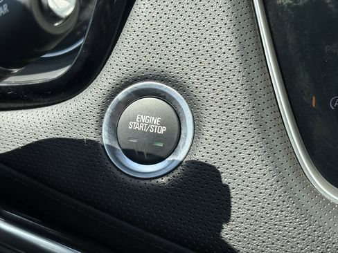 Certified 2023 Cadillac XT5 Premium Luxury image 28