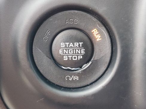 Used 2018 Jeep Wrangler Unlimited Rubicon AWD/4WD image 22