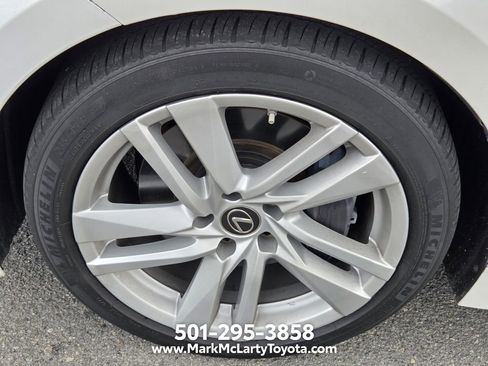 Used 2022 Lexus IS 300 w/ Accessory Package RWD image 17