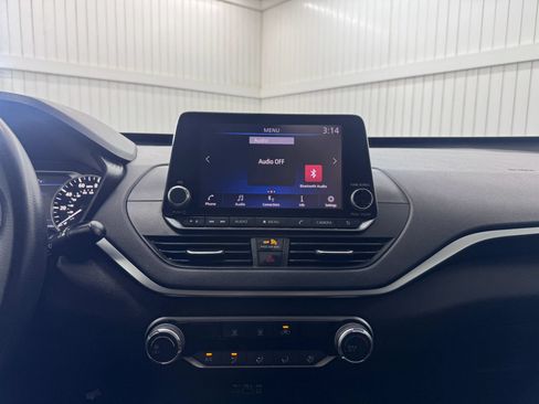 Used 2019 Nissan Altima 2.5 S FWD image 18