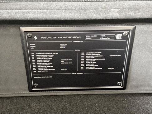 Used 2018 Ferrari 812 Superfast image 25