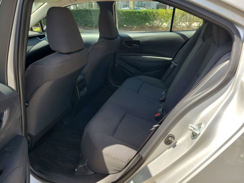 Used 2025 Toyota Corolla LE image 10