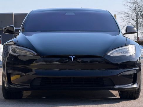 Used 2021 Tesla Model S Plaid image 3