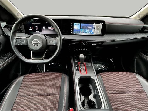 Certified 2025 Nissan Kicks SR AWD/4WD image 10