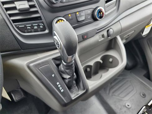 New 2025 Ford Transit 250 148 Medium Roof image 35