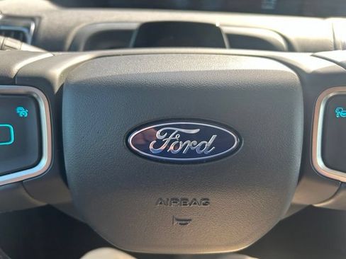 Used 2025 Ford Expedition Max Platinum w/ Driver's Package AWD/4WD image 37