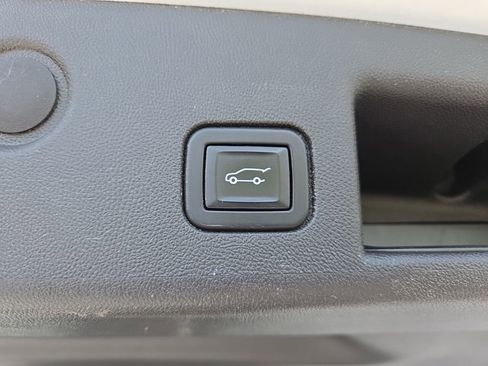 Certified 2022 Chevrolet Equinox LT AWD/4WD image 11