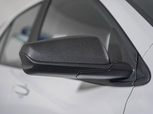 Used 2024 Chevrolet Equinox LS w/ Driver Confidence II Package image 14