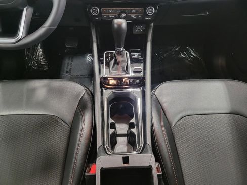 Used 2025 Jeep Compass Trailhawk image 16