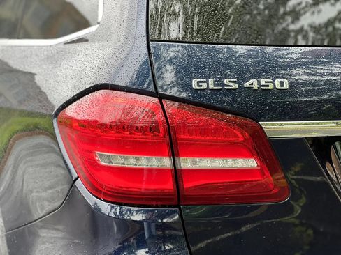Used 2018 Mercedes-Benz GLS 450 4MATIC image 11