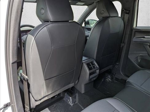 New 2026 Volkswagen Tiguan SE R-Line FWD image 22