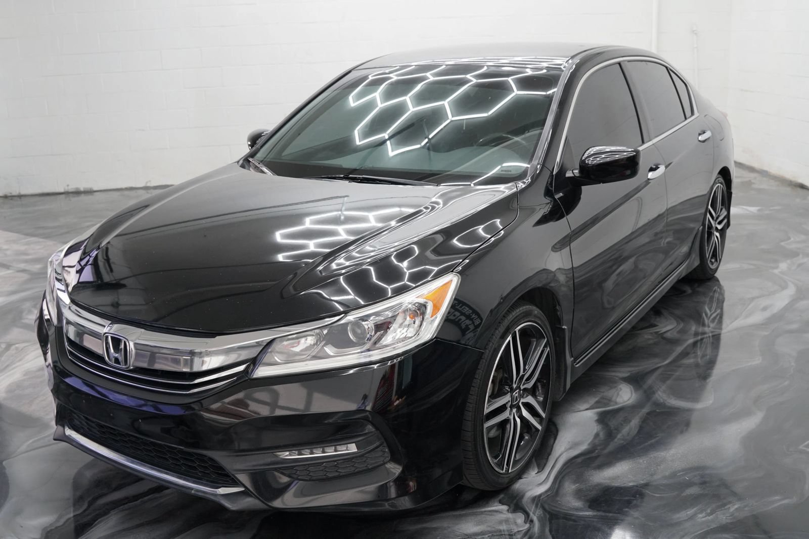 Used 2017 Honda Accord Sport image 1