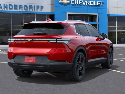 New 2026 Chevrolet Equinox EV LT image 29