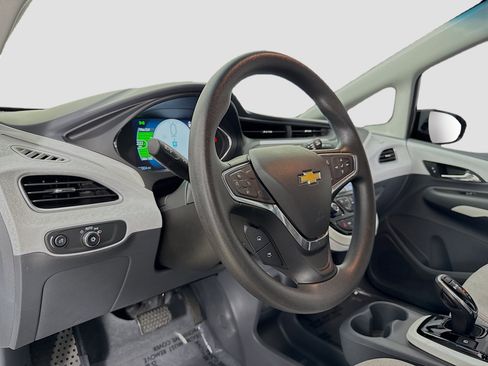 Used 2019 Chevrolet Bolt LT FWD image 9