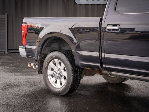 Used 2019 Ford F250 Platinum w/ Platinum Ultimate Package image 6