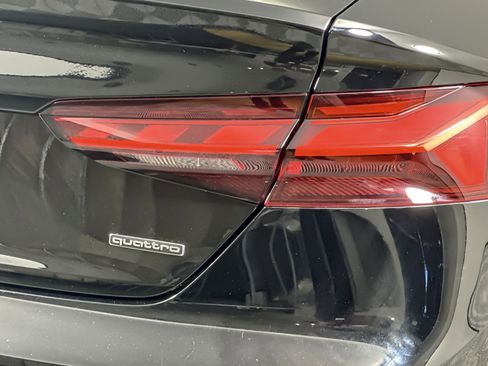 Used 2022 Audi A5 2.0T Premium image 24