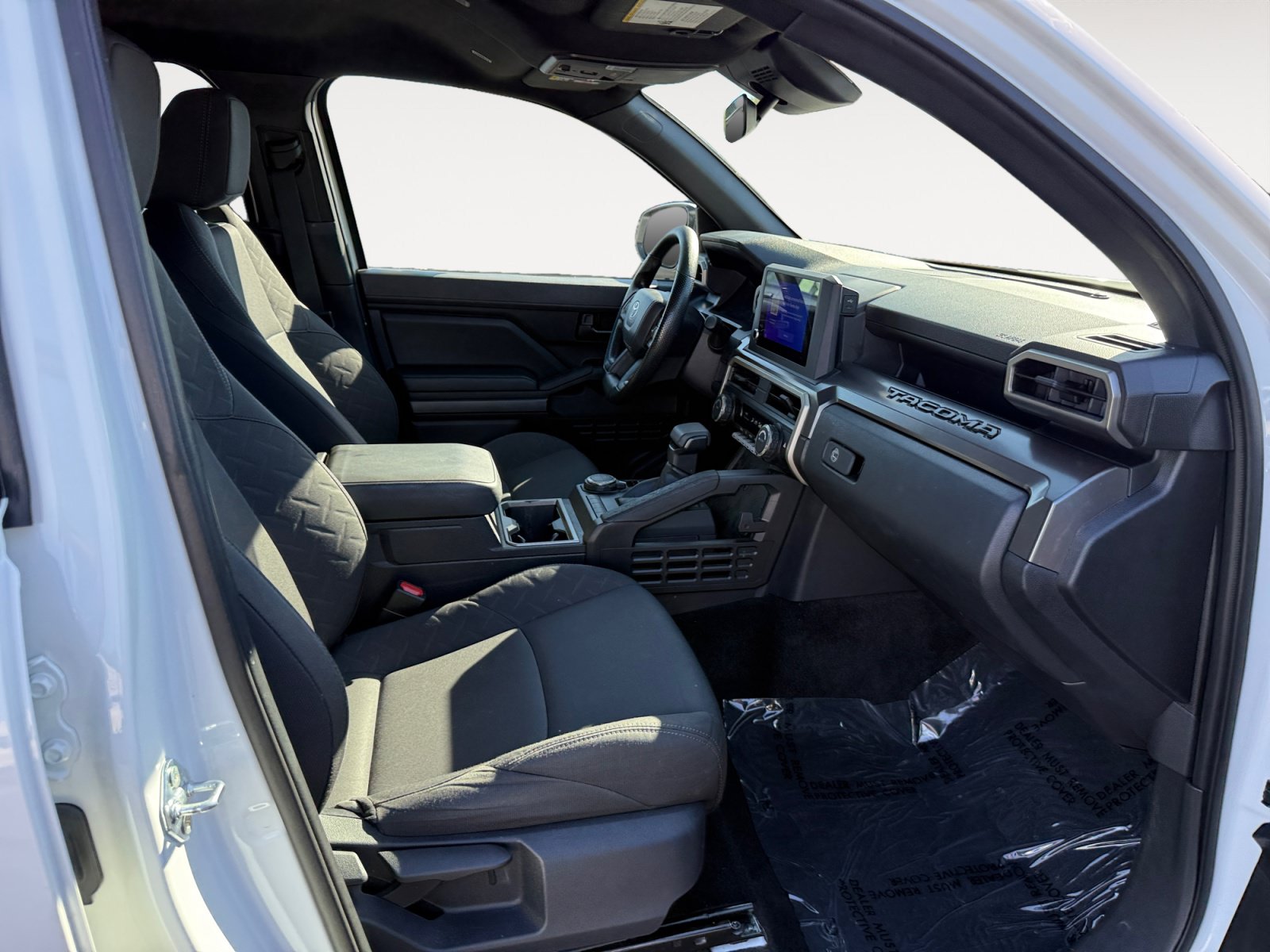 Used 2025 Toyota Tacoma SR5 AWD/4WD image 19