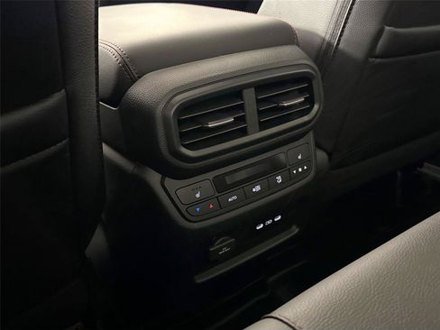 Used 2025 Honda Ridgeline Black Edition image 34