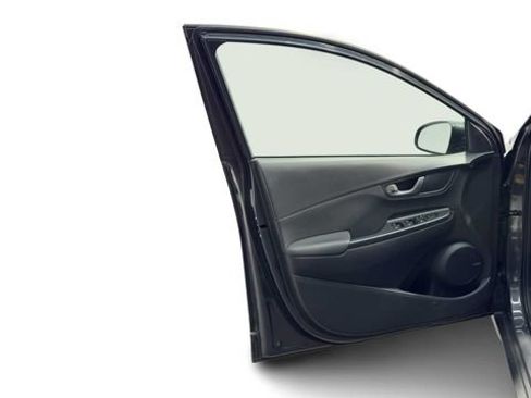Used 2021 Hyundai Kona Ultimate FWD image 10