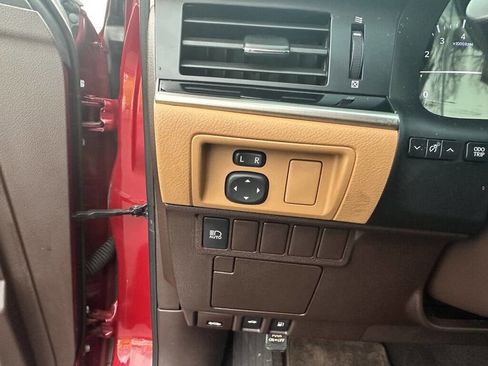 Used 2018 Lexus ES 350 image 17