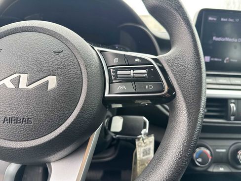 Used 2022 Kia Forte LXS image 25