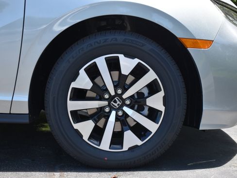 New 2026 Honda Odyssey EX-L image 10