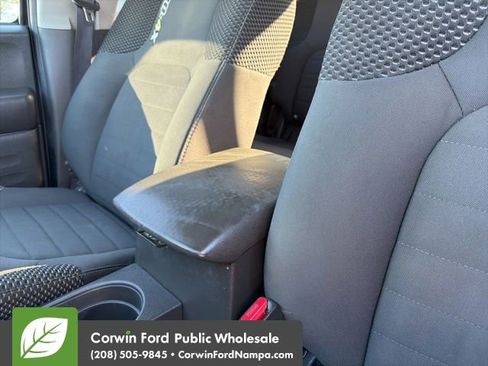 Used 2018 Nissan Frontier PRO-4X AWD/4WD image 21