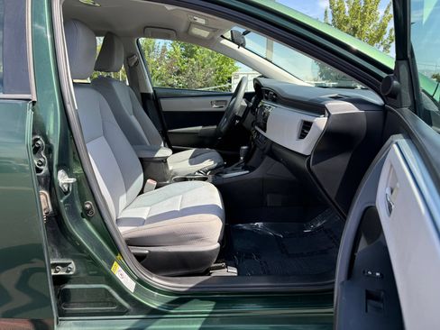 Used 2014 Toyota Corolla LE FWD image 29
