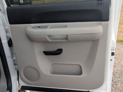 Used 2007 Chevrolet Silverado 2500 LT w/ 1LT Convenience Package image 17