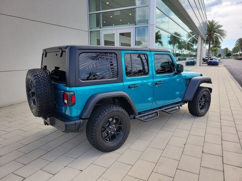 Used 2024 Jeep Wrangler Unlimited AWD/4WD image 4